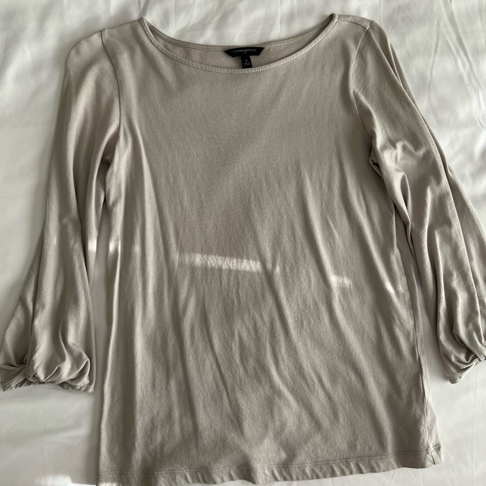 Banana republic balloon sleeve shirt